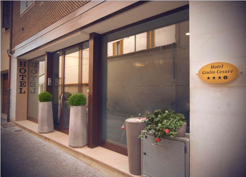 Hotel Giulio Cesare Rimini Ngoại thất bức ảnh